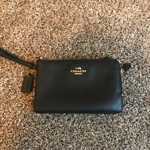 Coach wristlet ❤️